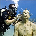 Des sculptures sous-marines qui favorisent la faune et la flore aquatiques